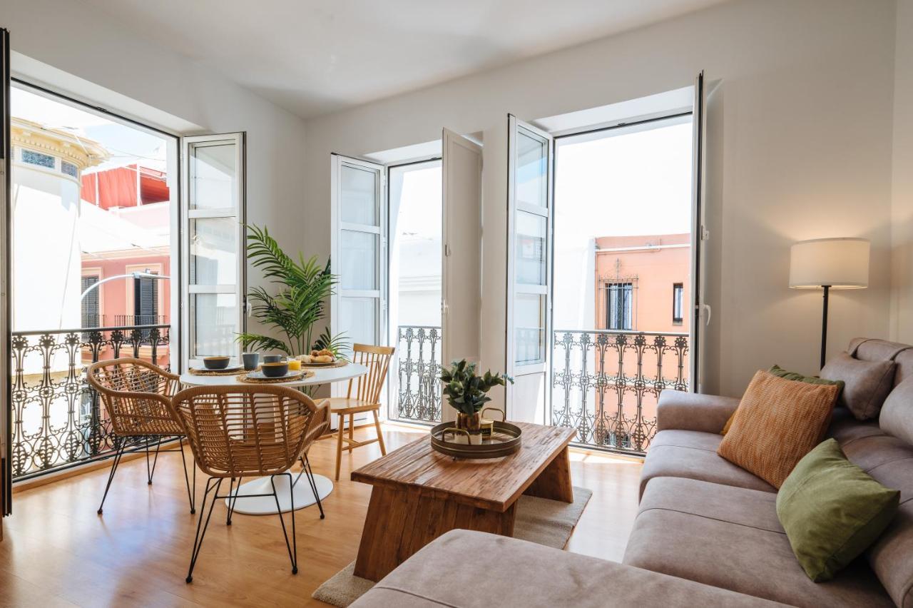 Hostly Rivero 2A Center Loft-Fibre-Communal Terrace-Parking Optional-Cless Севилья Экстерьер фото