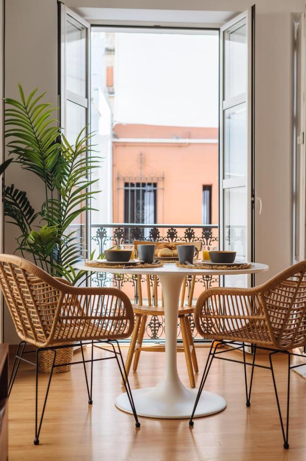 Hostly Rivero 2A Center Loft-Fibre-Communal Terrace-Parking Optional-Cless Севилья Экстерьер фото