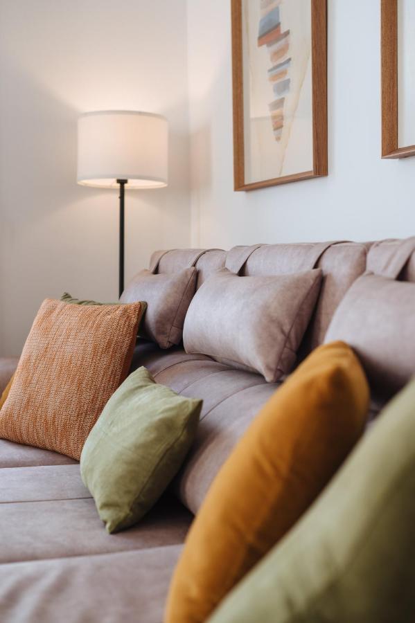 Hostly Rivero 2A Center Loft-Fibre-Communal Terrace-Parking Optional-Cless Севилья Экстерьер фото