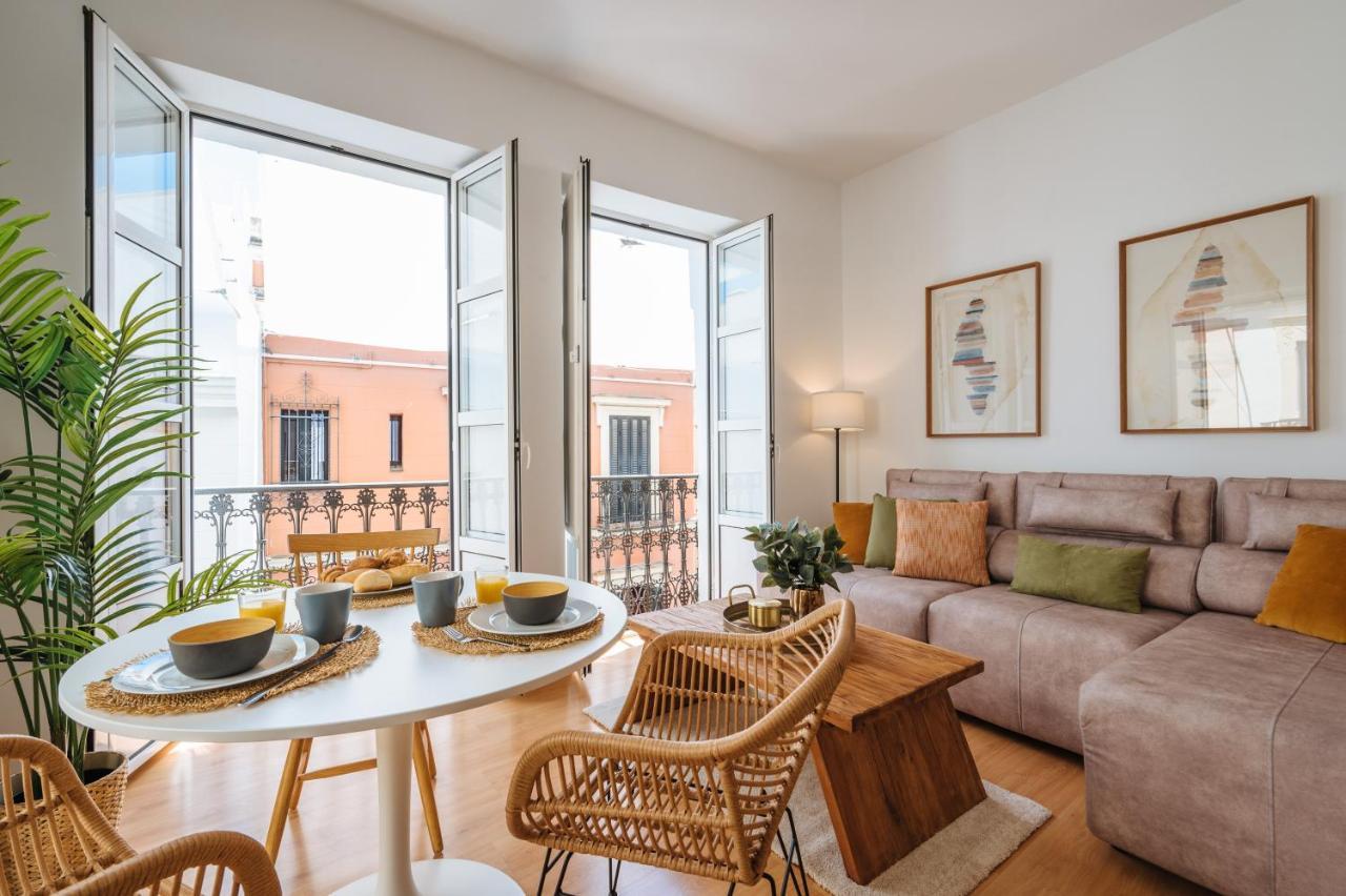 Hostly Rivero 2A Center Loft-Fibre-Communal Terrace-Parking Optional-Cless Севилья Экстерьер фото