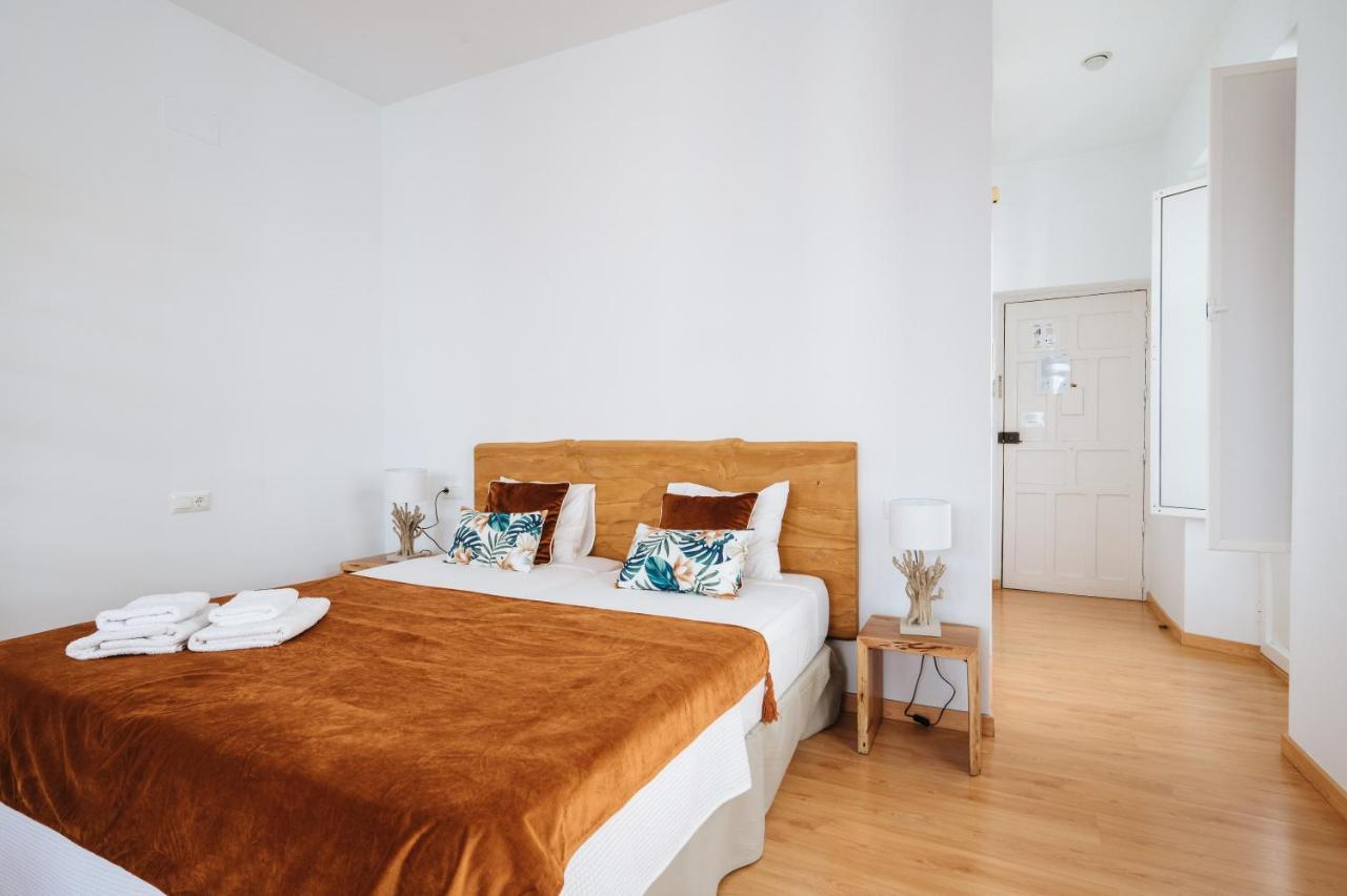 Hostly Rivero 2A Center Loft-Fibre-Communal Terrace-Parking Optional-Cless Севилья Экстерьер фото
