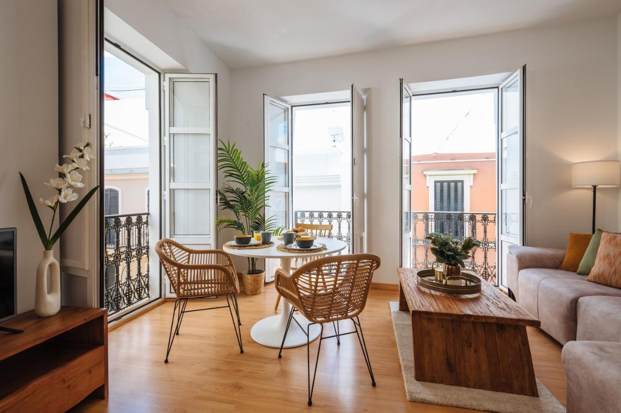 Hostly Rivero 2A Center Loft-Fibre-Communal Terrace-Parking Optional-Cless Севилья Экстерьер фото