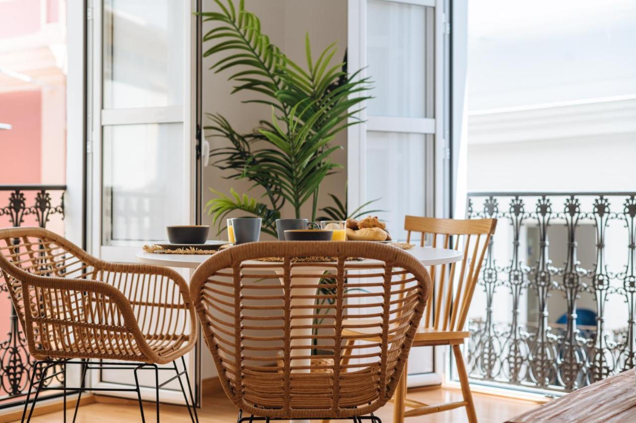 Hostly Rivero 2A Center Loft-Fibre-Communal Terrace-Parking Optional-Cless Севилья Экстерьер фото